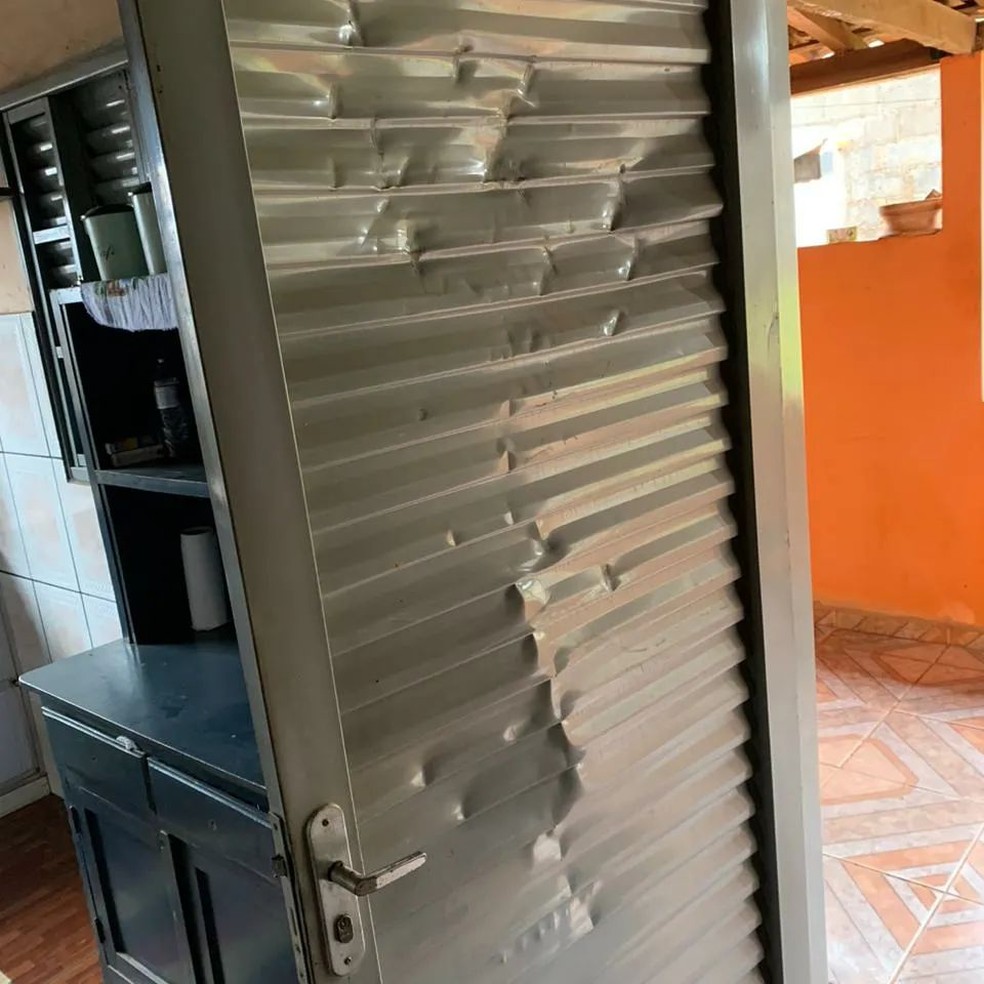 Suspeito teria invadido casa do atual da ex e o agredido com barra de ferro em MG — Foto: Divulgação/Polícia Civil