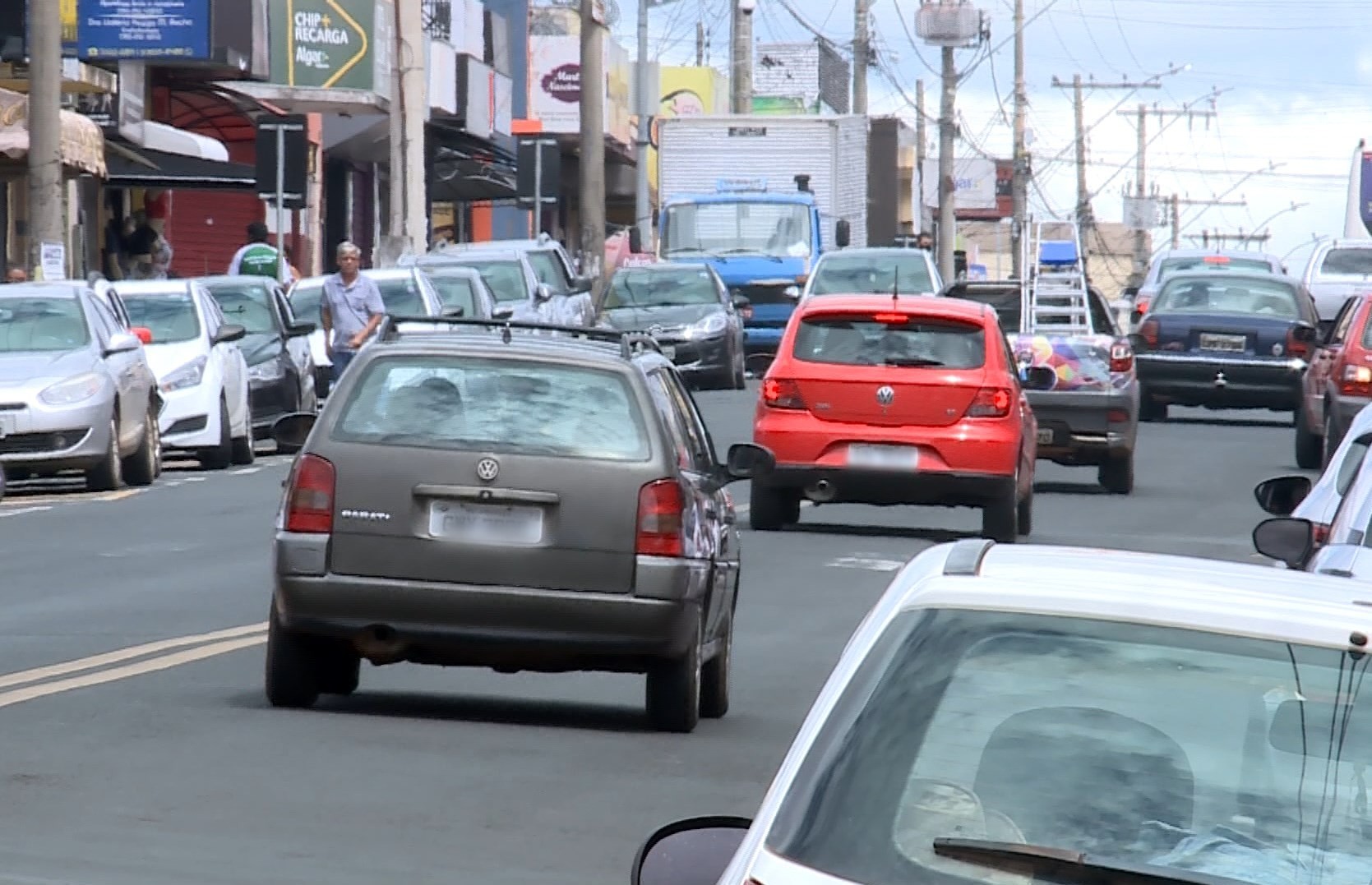 Frota de carros aumenta no Vale do Paraíba, mas veículos estão cada vez mais velhos, aponta Detran