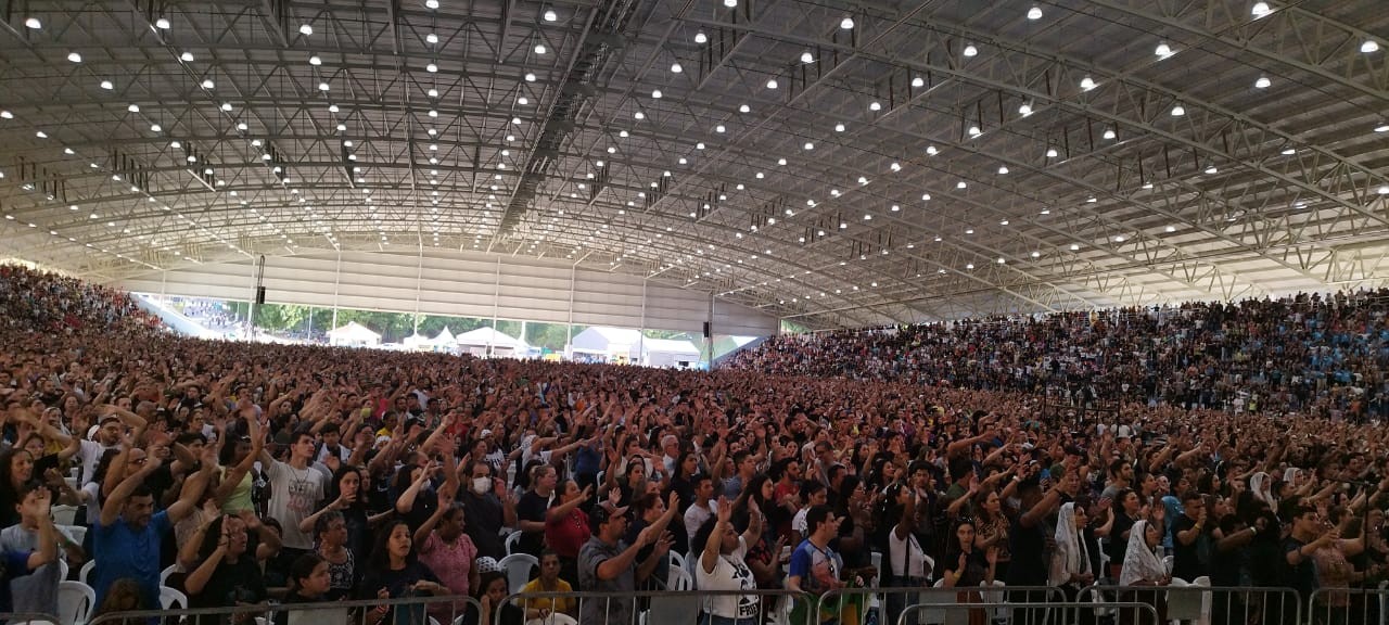 Acampamento católico espera reunir quase 25 mil pessoas no feriado de Corpus Christi na Canção Nova, em Cachoeira Paulista, SP