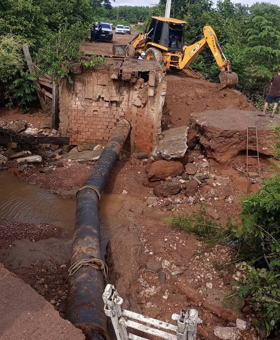 Temporal atinge estação de água e afeta abastecimento em 11 bairros de Várzea Grande (MT)