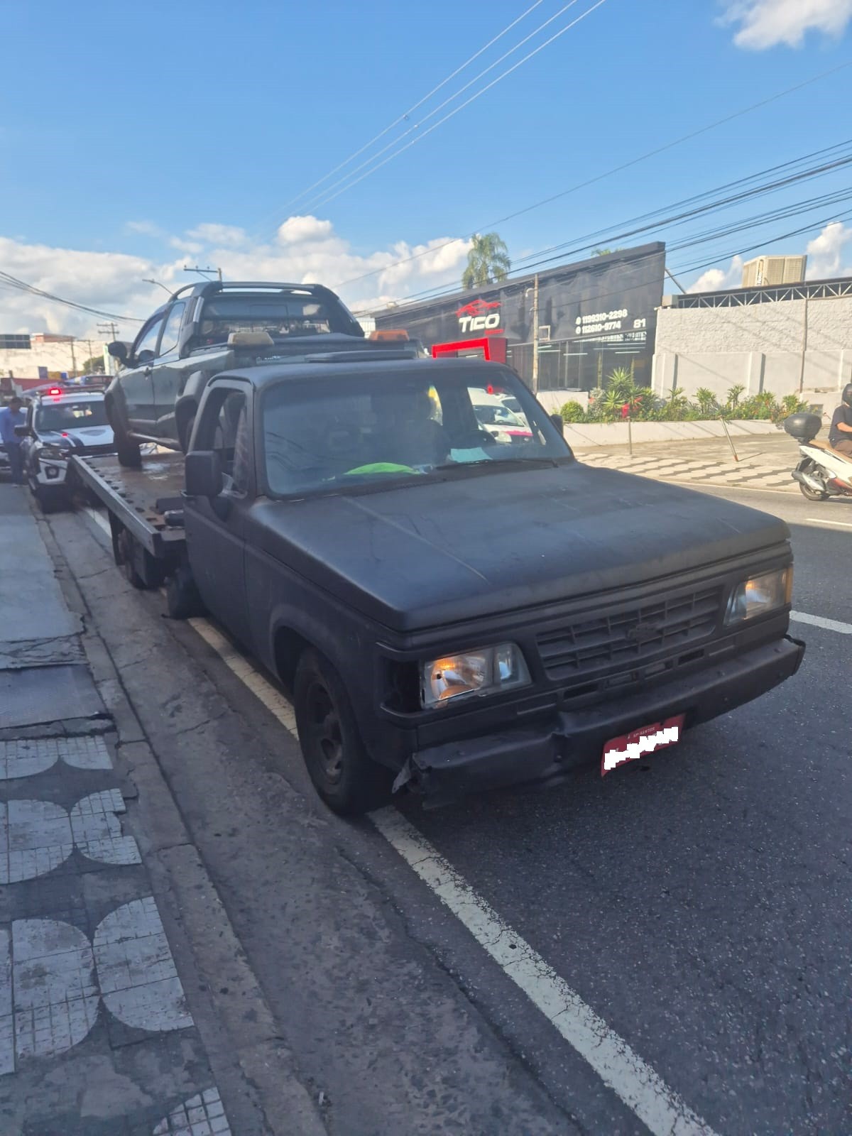Suspeito usa guincho para furtar carros no Alto Tietê, diz polícia