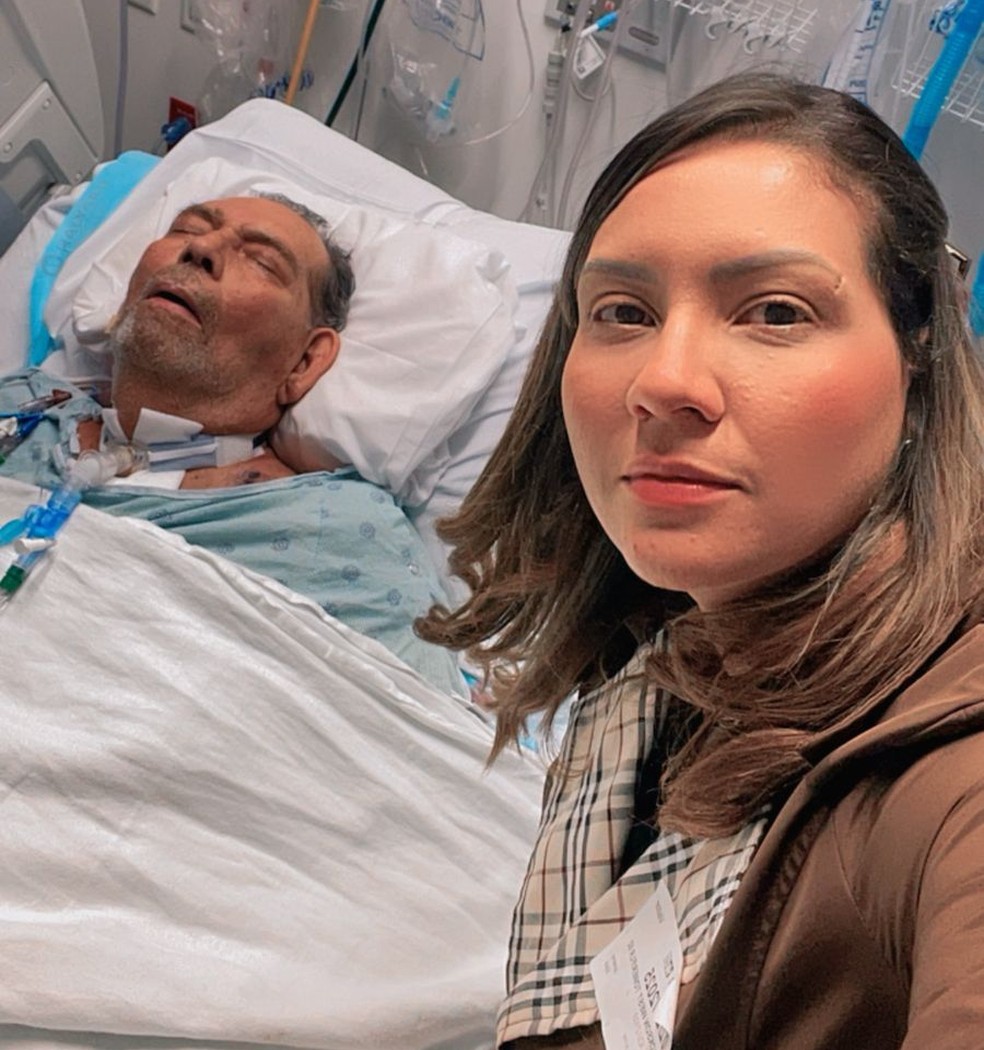 Janaína está acompanhando o quadro clínico do pai há dois meses — Foto: Reprodução