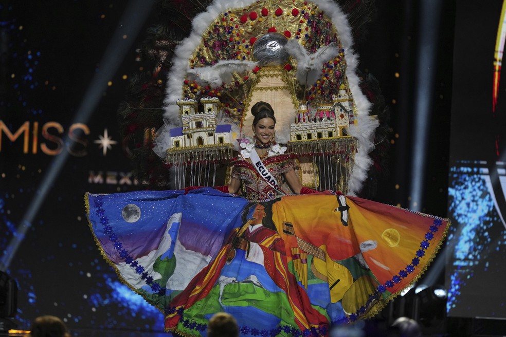 A modelo Mara Topić, candidata do Equador ao Miss Universo 2024 — Foto: Fernando Llano/AP
