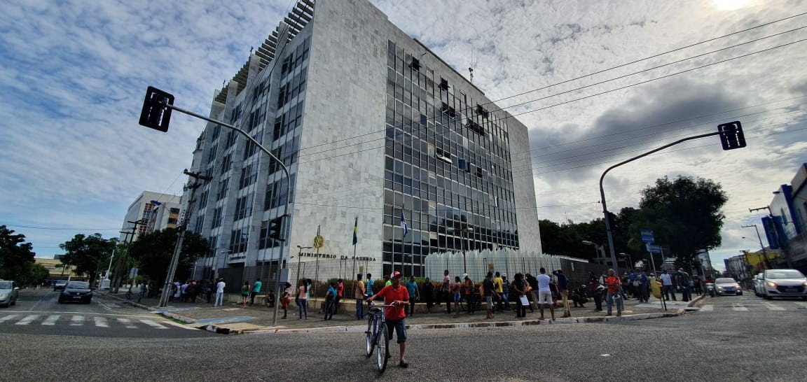 Tentativas de golpe: Receita Federal alerta para mensagens falsas sobre débitos tributários no PI, MA e CE