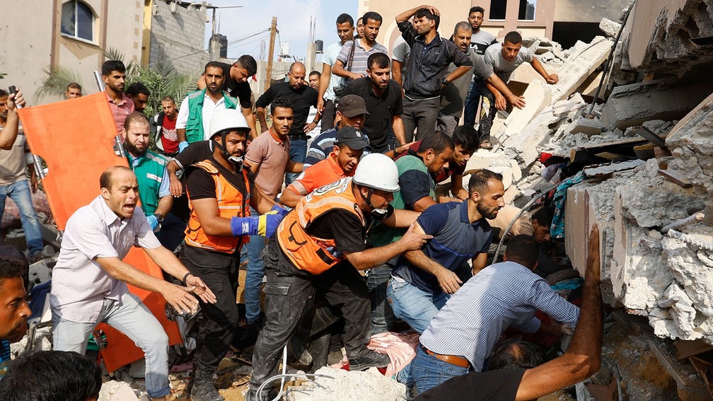 Transmissões on-line por celular estão contando a história da guerra Israel  versus Hamas - Revista Bá