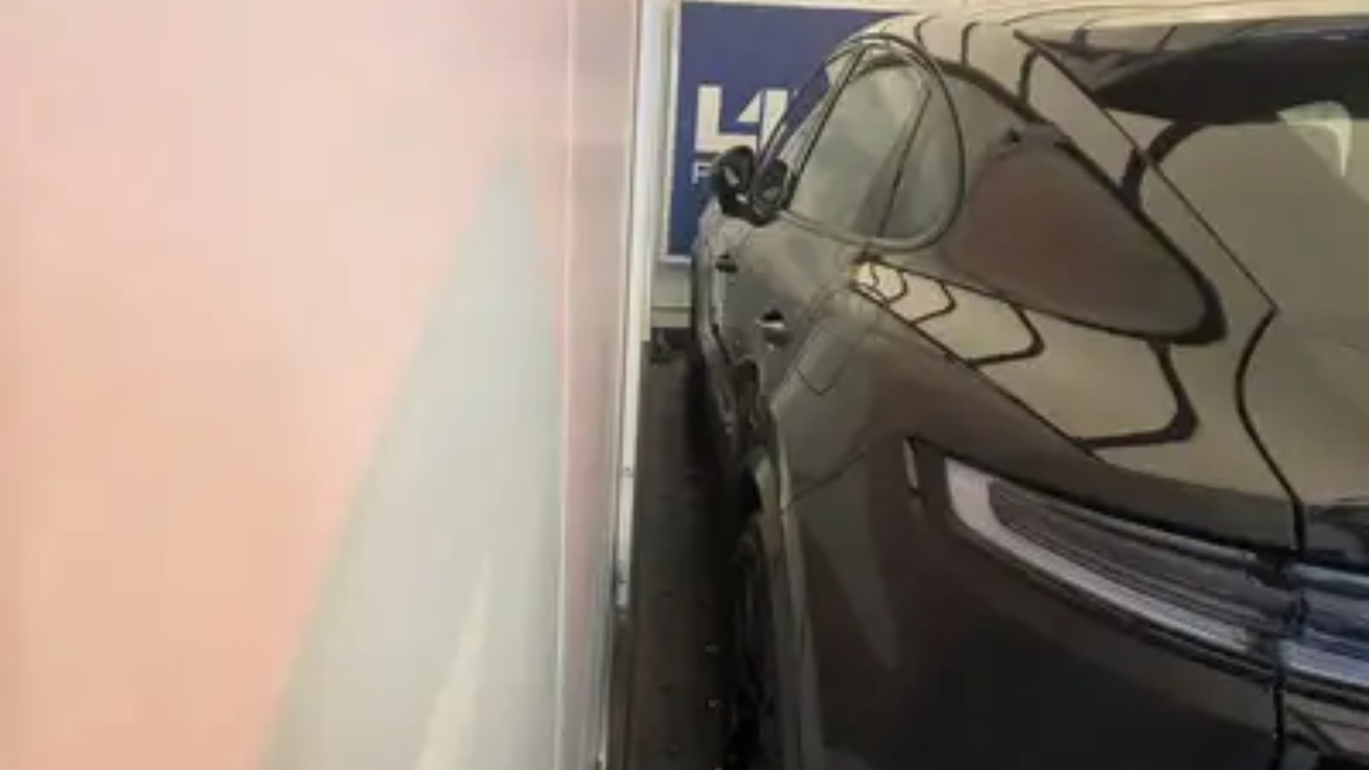 Carro de luxo de quase R$ 1 milhão é apreendido na divisa do Pará com o Maranhão