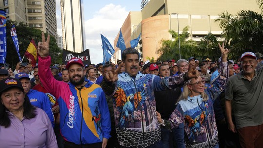 Venezuelanos voltam às urnas em eleições locais e legislativas; oposição pede boicote