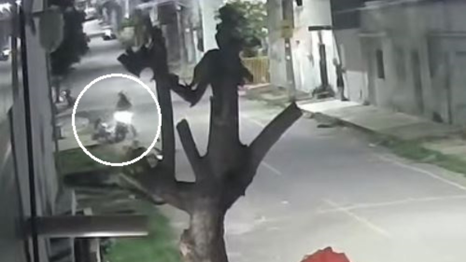 Homem é morto a tiros enquanto estava sentado na calçada de casa no Ceará; vídeo