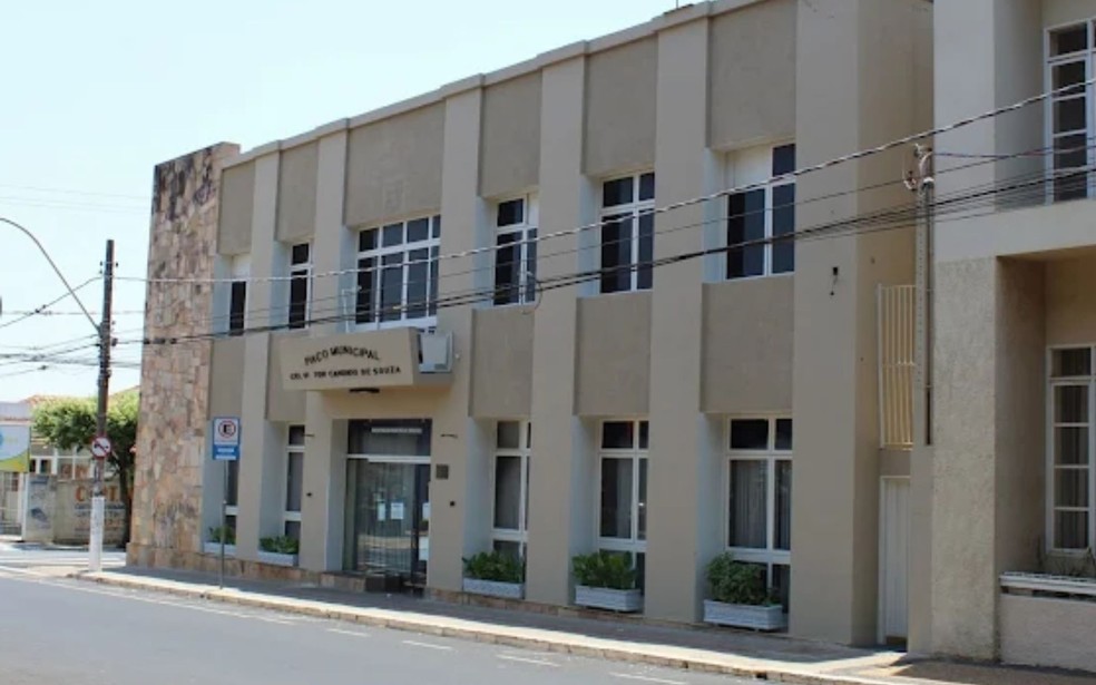 Prefeitura de Mirassol (SP) — Foto: Google Street View