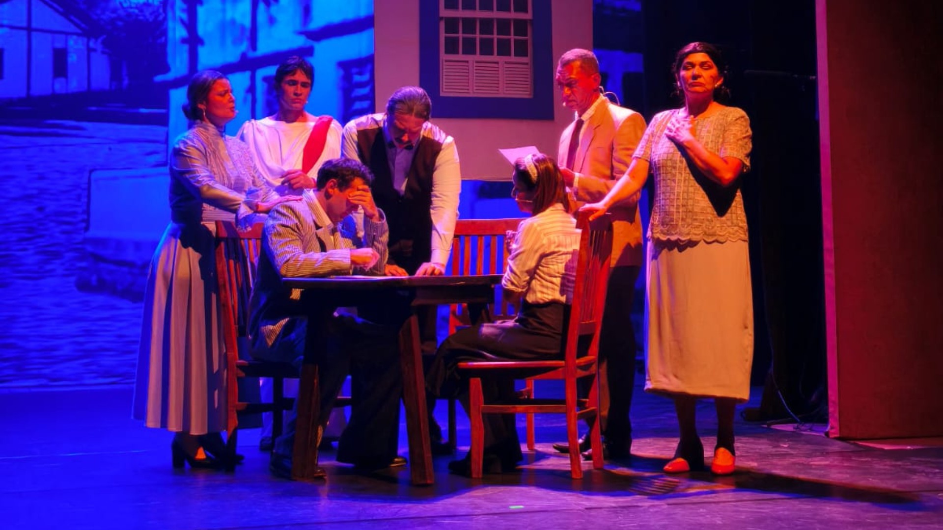 Musical faz homenagem a Chico Xavier no Teatro Nacional, em Brasília, neste fim de semana