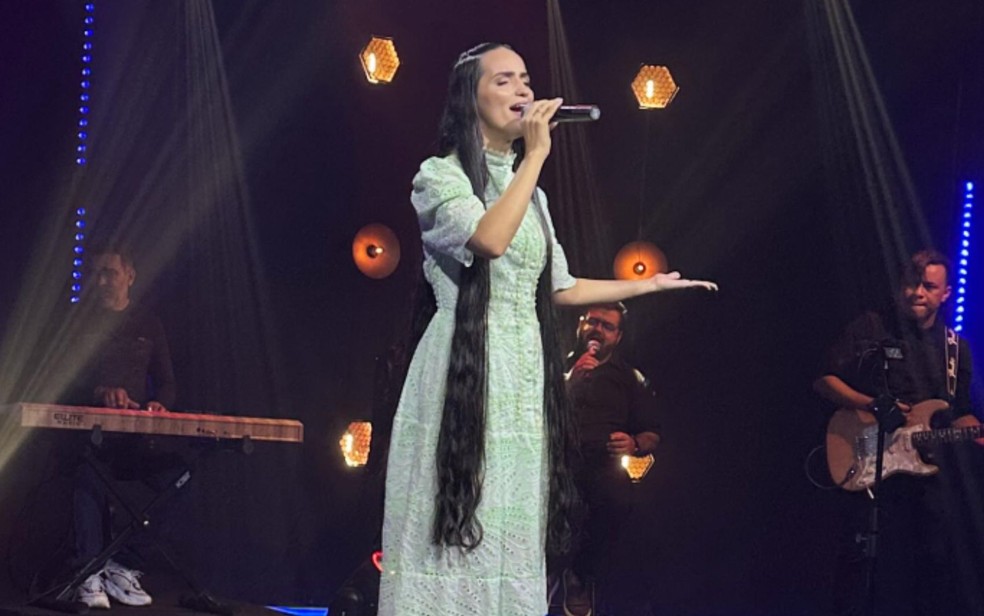 Cantora de Goiás, Angélica Azevedo, acumula seguidores nas redes sociais com suas músicas no estilo gospel — Foto: Reprodução/Redes Sociais