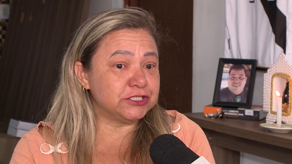 Viúva de eletricista morto em acidente pede justiça: 'a falta que ele faz é grande' — Foto: Elbert Ribeiro/TV Clube