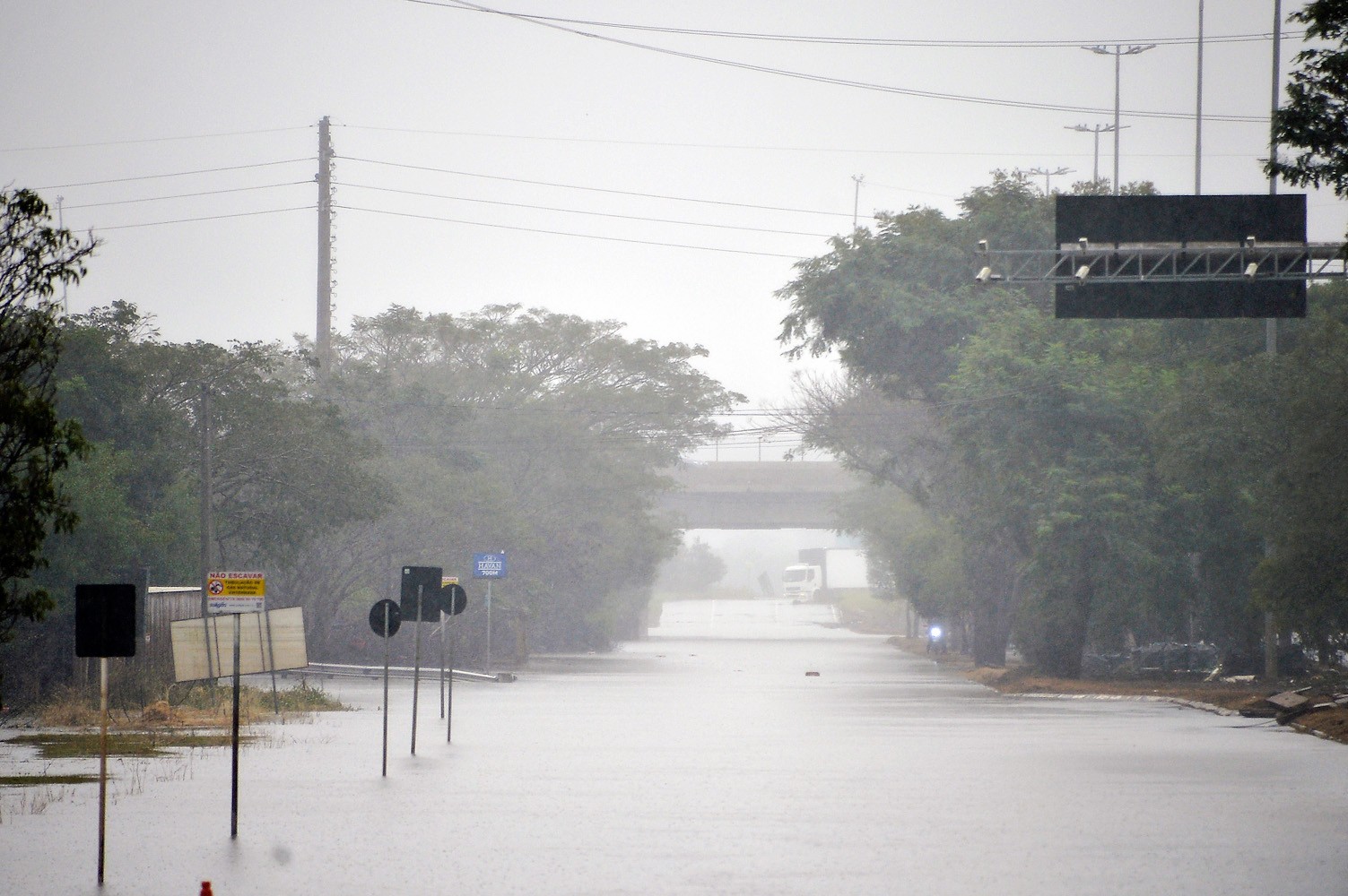 Prefeitura de Porto Alegre tem 10 dias para apresentar plano de ação em áreas atingidas por inundações, determina Justiça 