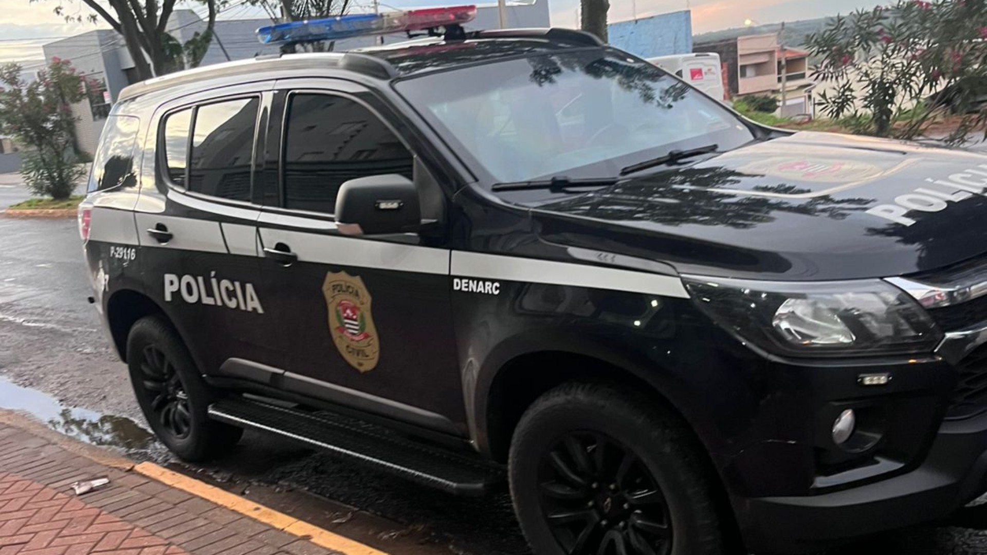 Operação contra tráfico apreende R$ 21 mil e cinco carros no interior de SP