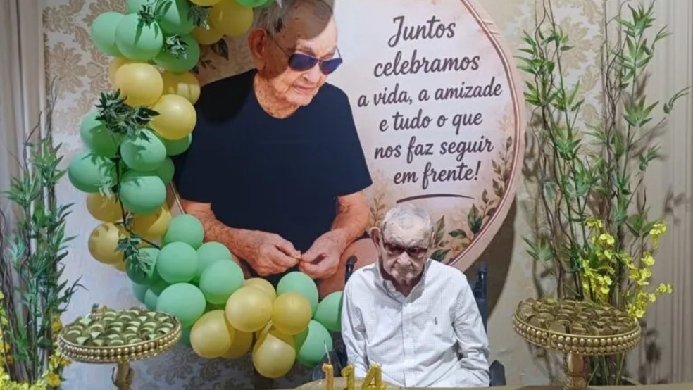 Cearense João Marinho Neto, reconhecido homem mais velho do mundo aos 112 anos, completou 114 anos — Foto: LongeviQuest