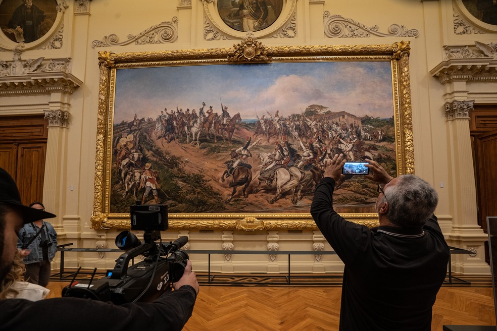 O enorme quadro 'Independência ou Morte', de Pedro Américo, é uma das principais atrações do Museu do Ipiranga, em São Paulo — Foto: Fábio Tito/g1