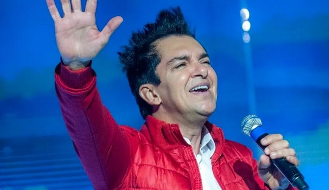 Casa do cantor Regis Danese pega fogo em Uberlândia