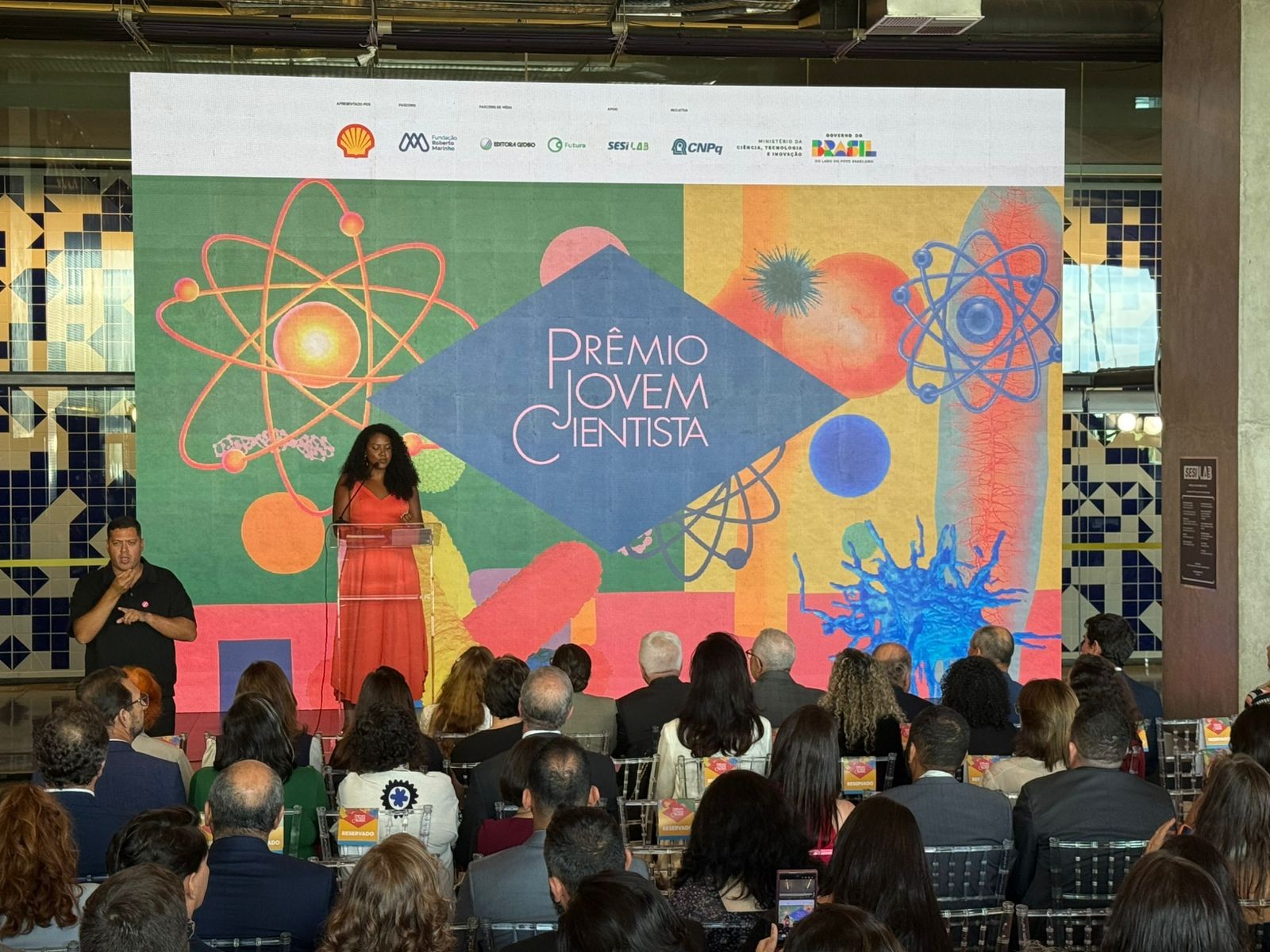 Prêmio Jovem Cientista: iniciativas para enfrentar a crise climática são homenageadas em cerimônia em Brasília