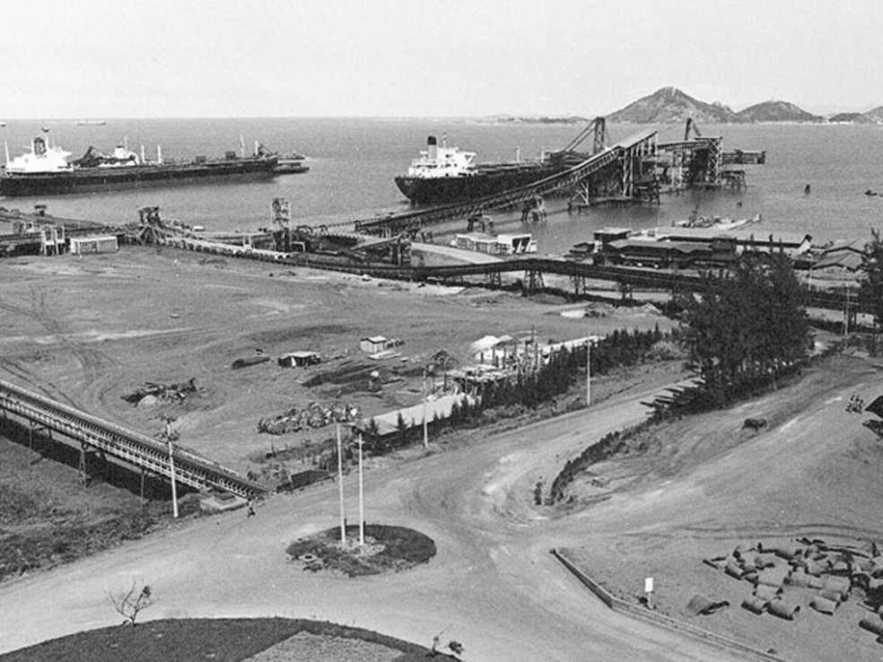 Porto de Tubarão foi inaugurado em 1 de abril de 1966 no Espírito Santo — Foto: Arquivo/ Vale