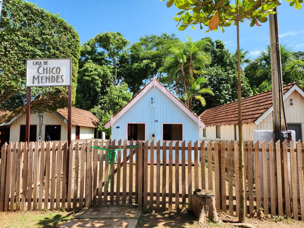 Chico Mendes: Casa de líder seringueiro morto é reaberta após cinco anos fechada em Xapuri — Foto: Melícia Moura/CBN Amazônia Rio Branco