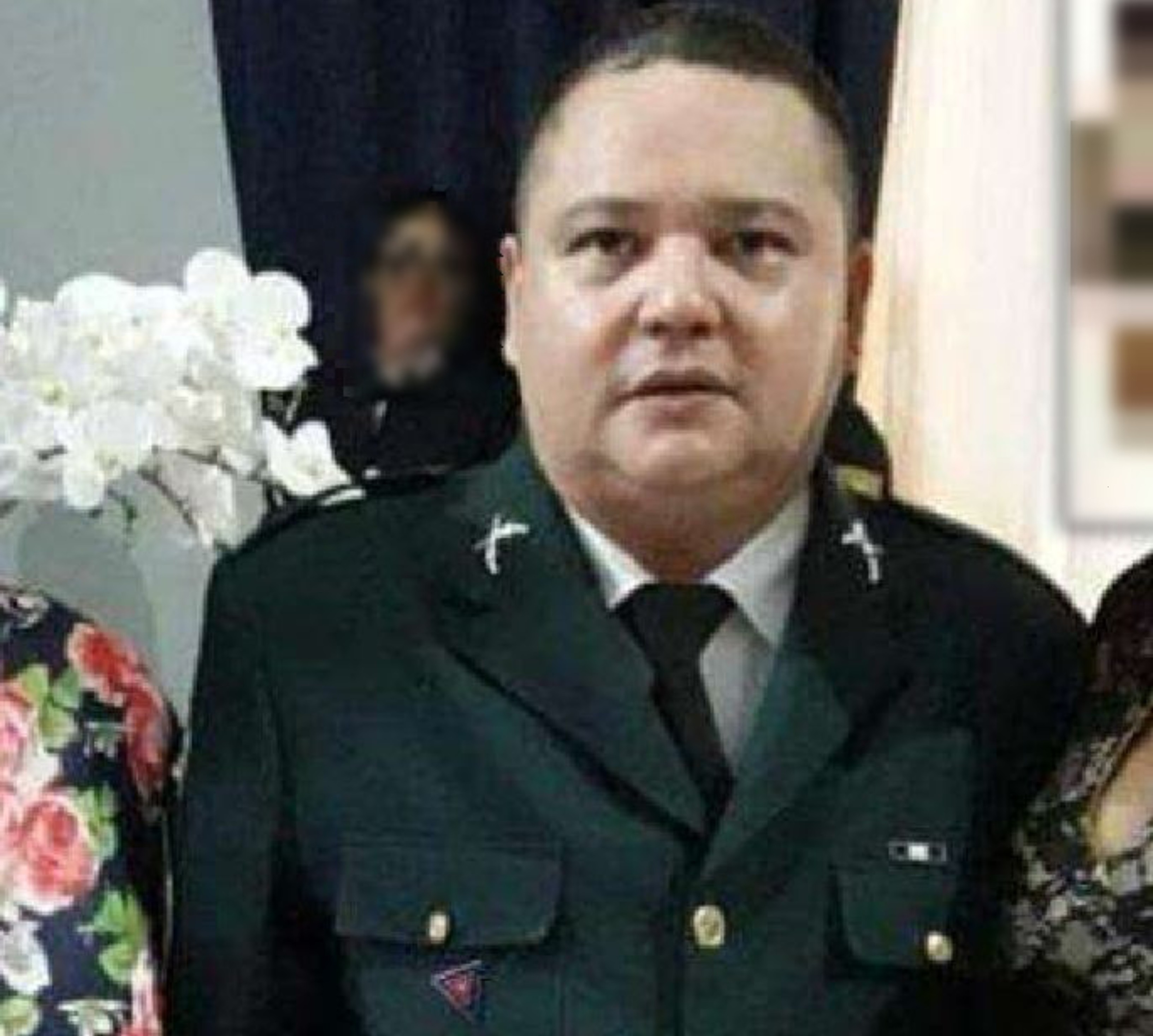 Tenente da PM é preso suspeito de manter ex-esposa advogada com Alzheimer em cárcere e condições subumanas em Roraima