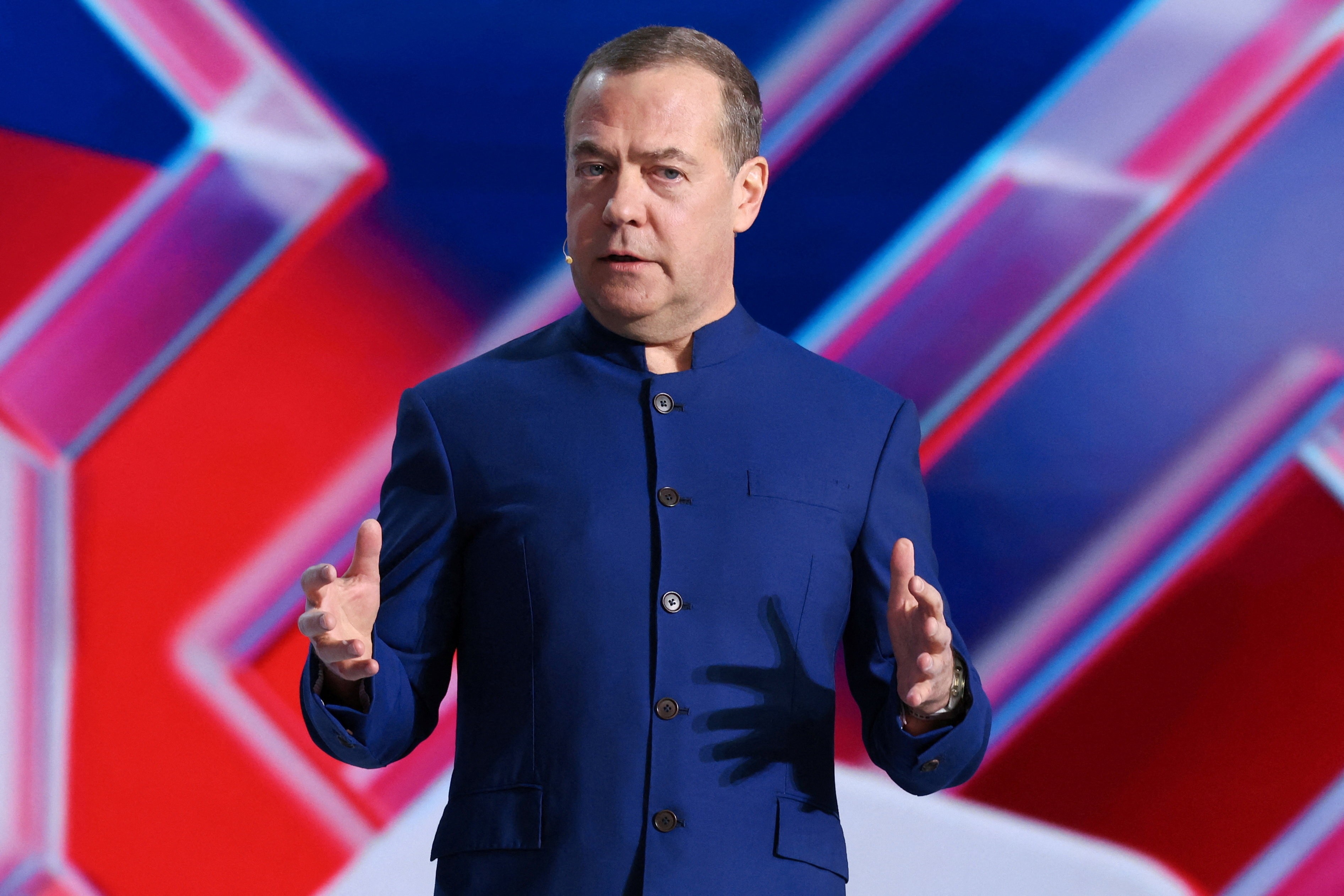 Aliado de Putin diz que mundo vive período pré-guerra mundial e fala em possível 'apocalipse nuclear'