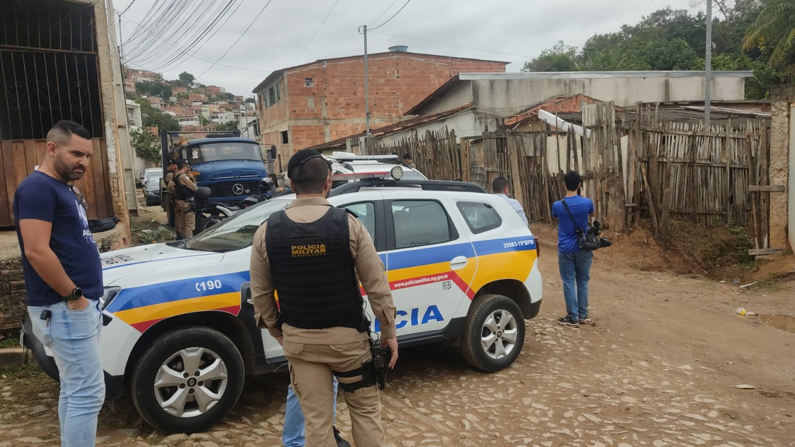 Homem é executado a tiros dentro de casa em Teófilo Otoni; vítima tinha saído da prisão há 15 dias