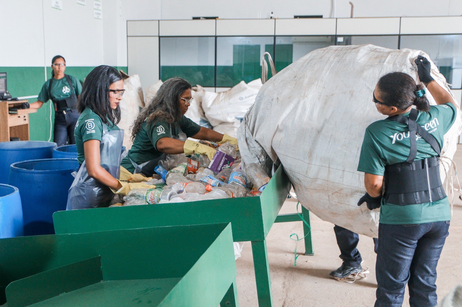 Multinacional do setor de energia anuncia projeto com R$ 325 mil para cooperativa de reciclagem em Belém