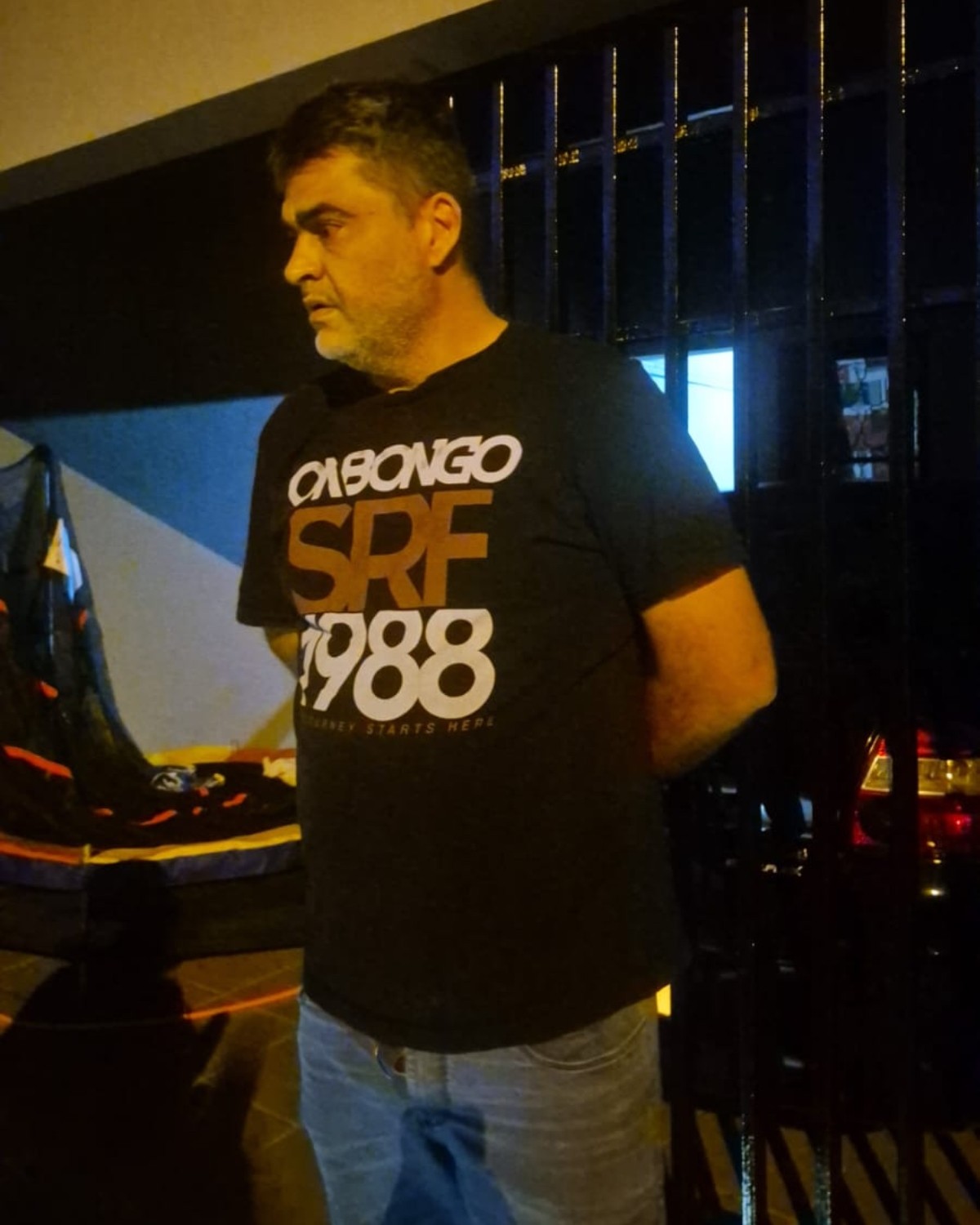 Preso no interior de SP deu apoio financeiro para fuga de pai e irmão suspeitos das mortes de amigos no Paraná, diz polícia