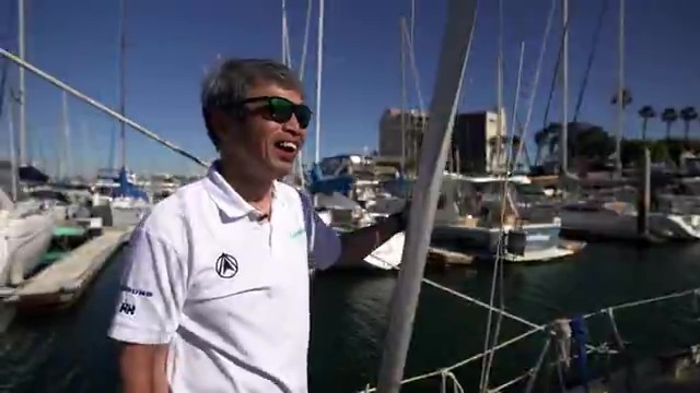 'O barco é mais seguro para mim do que a terra': a história do navegador cego que decidiu cruzar o Pacífico sozinho em veleiro