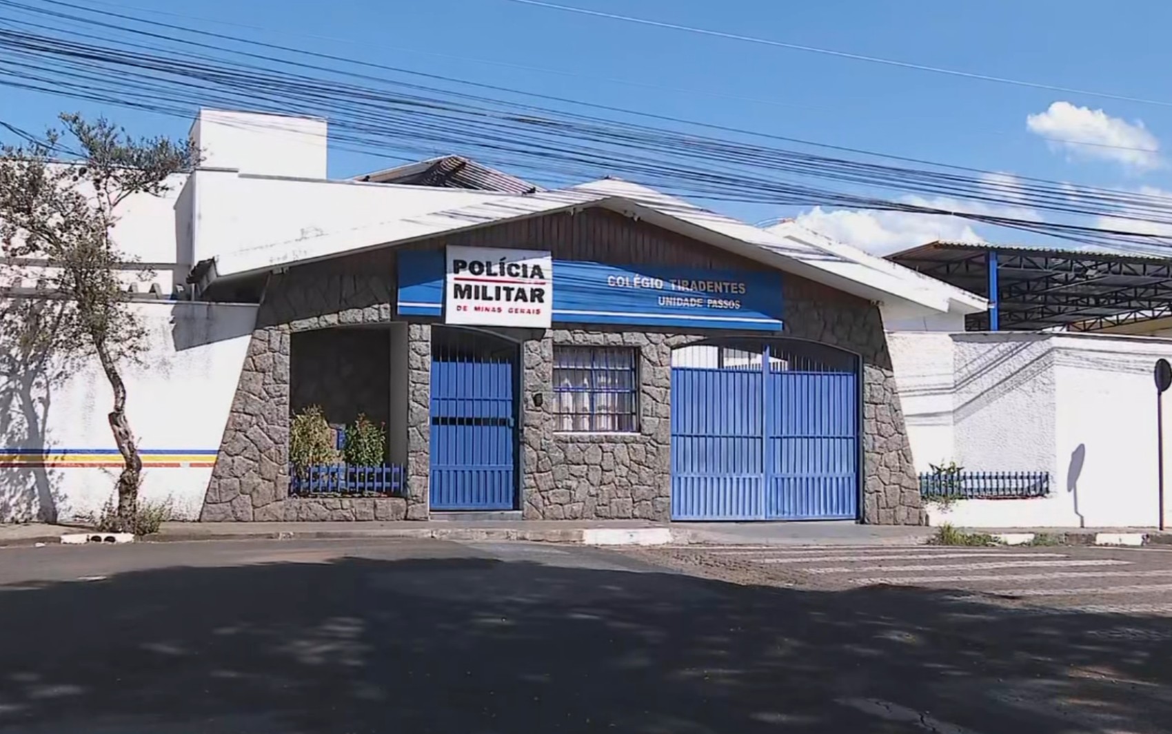 MP recomenda readmissão de aluno autista de 10 anos expulso de colégio militar em MG