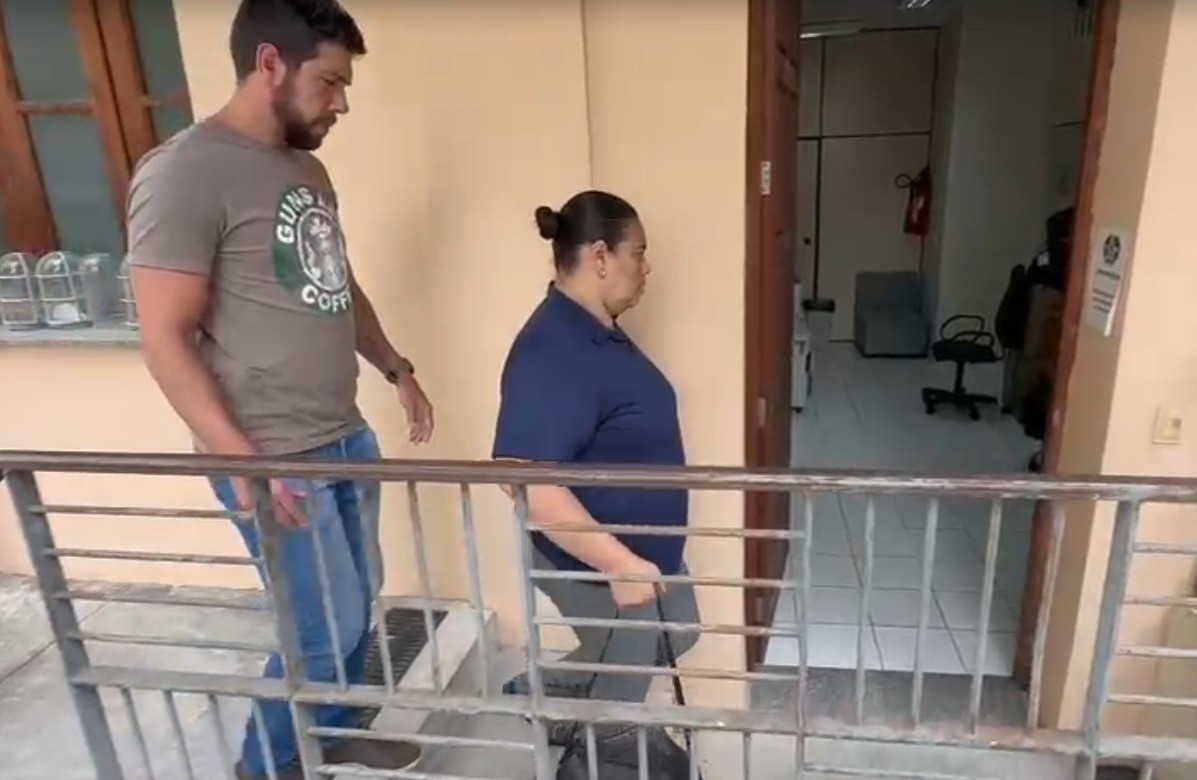 Coordenadora pedagógica é presa suspeita de tortura contra crianças em creche de Copacabana