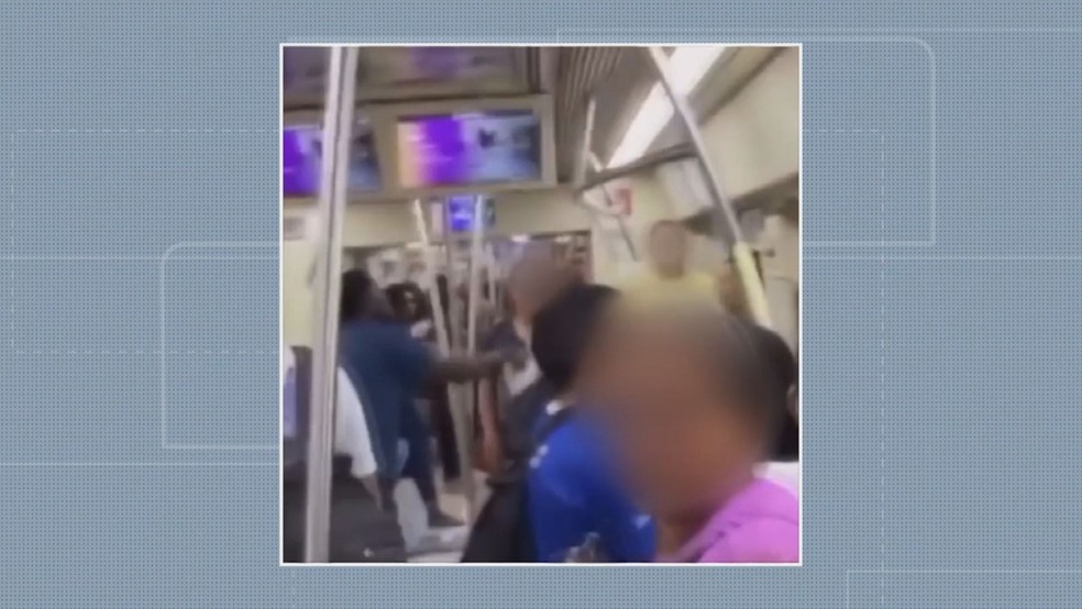 Confusão é registrada dentro de metrô na Bahia por causa de intolerância religiosa — Foto: Reprodução/TV Bahia