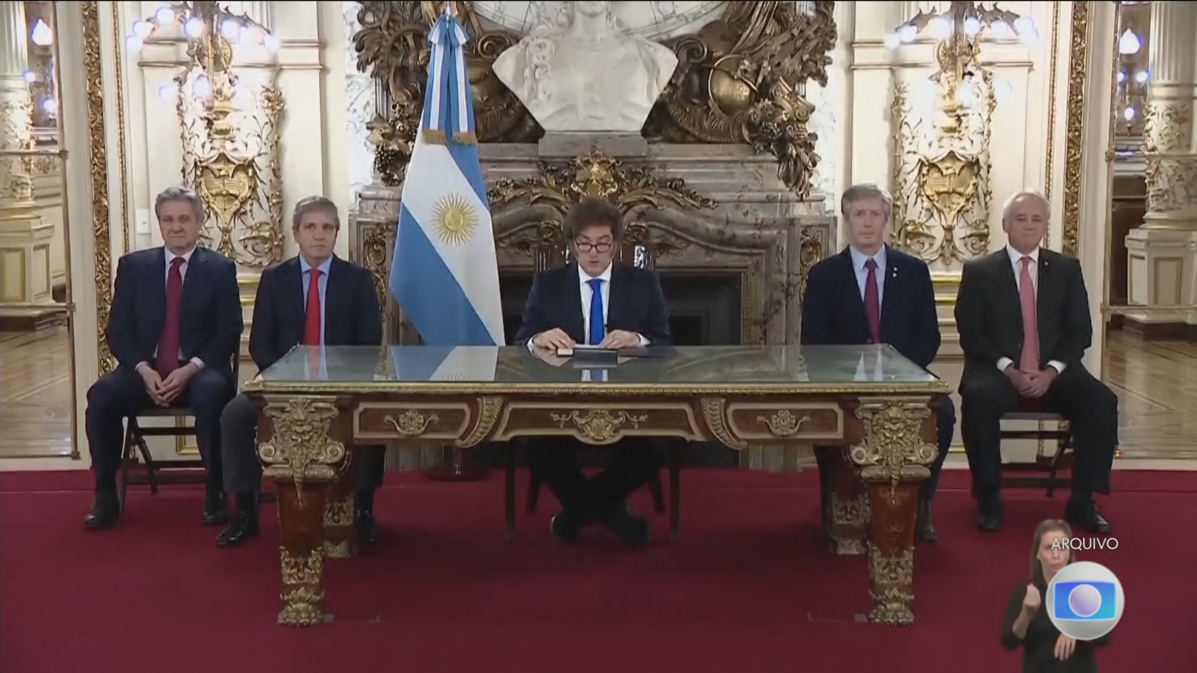 Governo da Argentina anuncia decisão que contraria perfil ultraliberal que levou ao poder o presidente Javier Milei