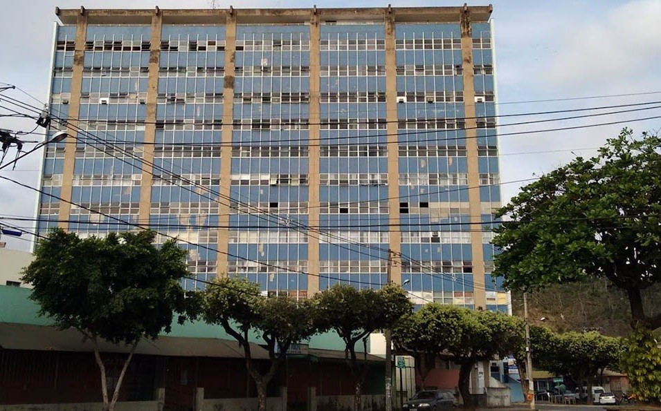 Homem que comeu feijão supostamente envenenado servido pela companheira apresenta melhora; criança segue na UTI