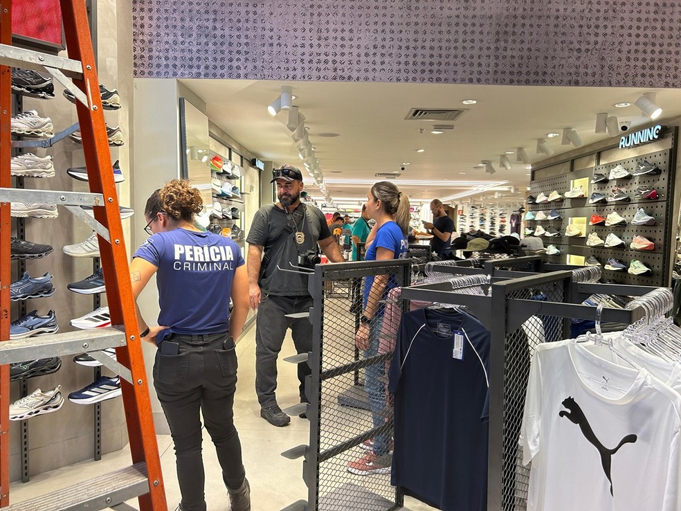Disparo acidental aconteceu em loja de shopping, em Campo Grande — Foto: Ana Karla Flores/TV Morena