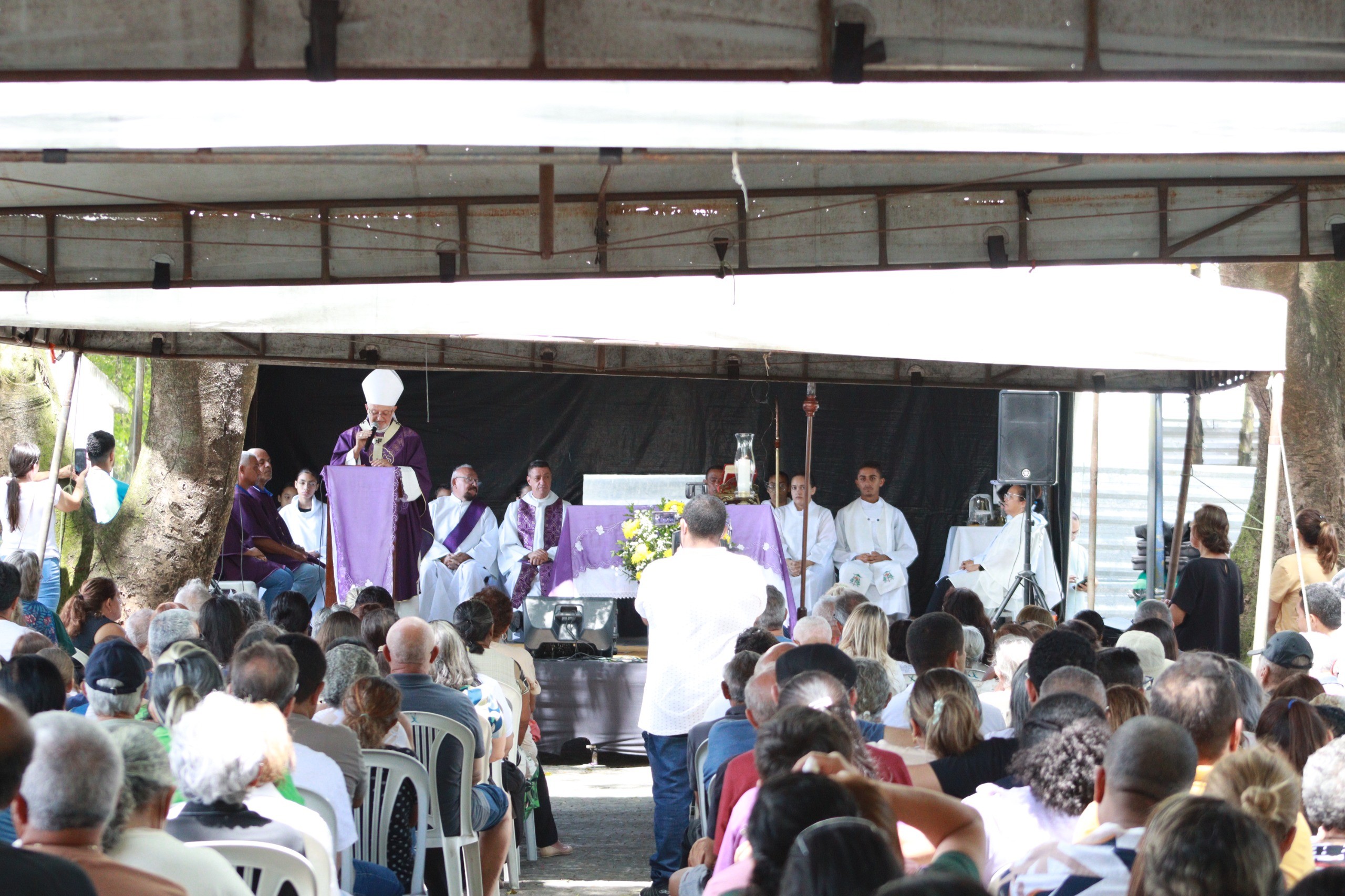 Arquidiocese realiza missas de Finados em paróquias e cemitérios da Região Metropolitana de João Pessoa