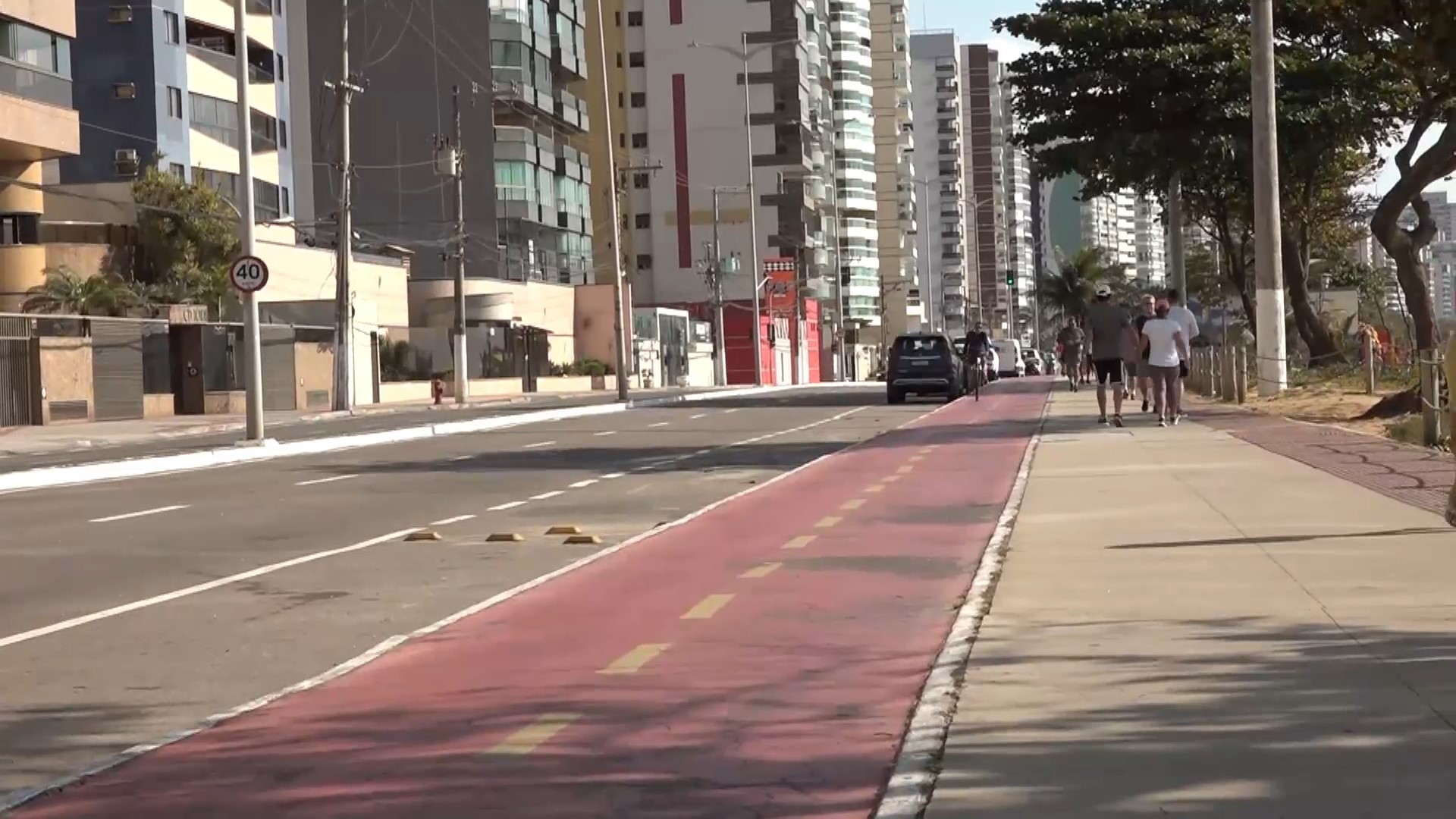 Criança de 3 anos é estuprada dentro de condomínio em Vila Velha; morador é preso