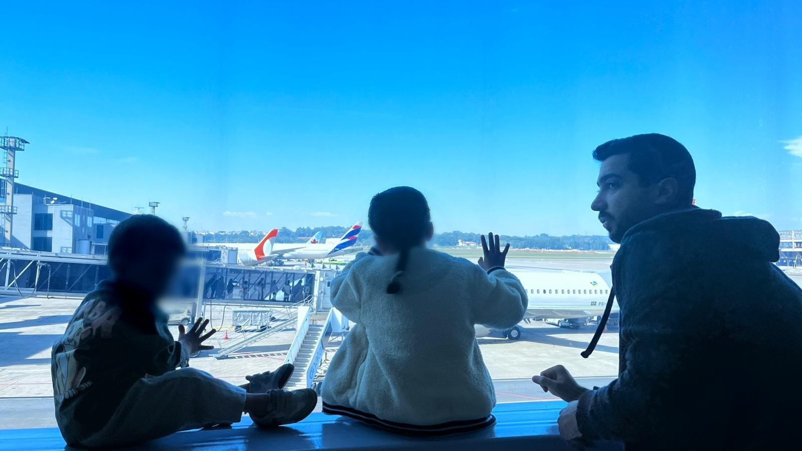 Família egípcia diz que está retida há 16 dias no Aeroporto Internacional de SP após solicitar refúgio