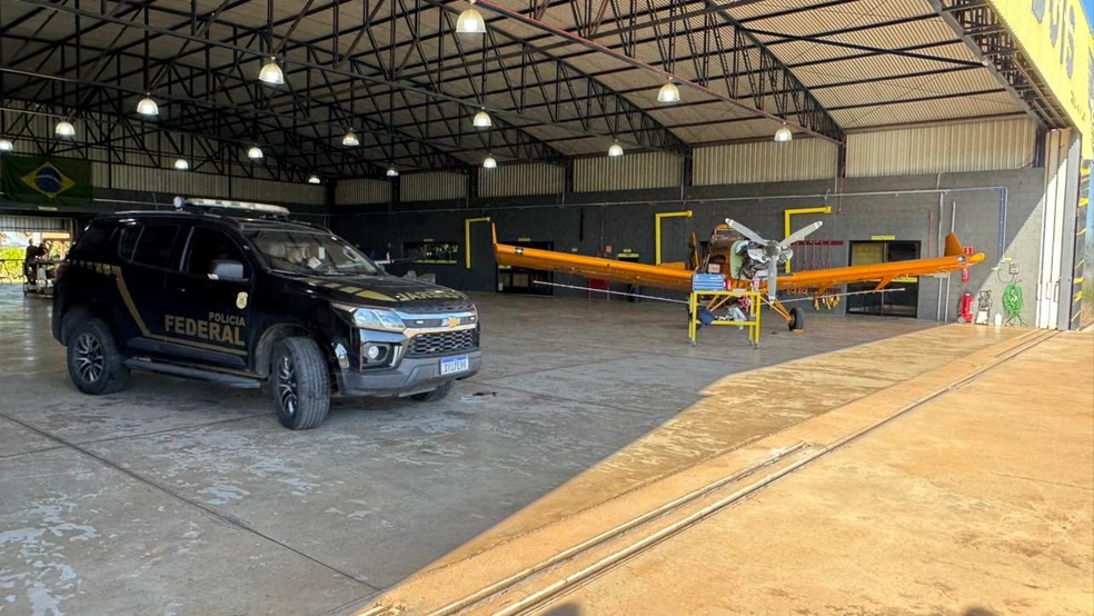 Hangar foi um dos locais de cumprimento de mandado durante a operação da PF de Araçatuba — Foto: Polícia Federal/ Divulgação