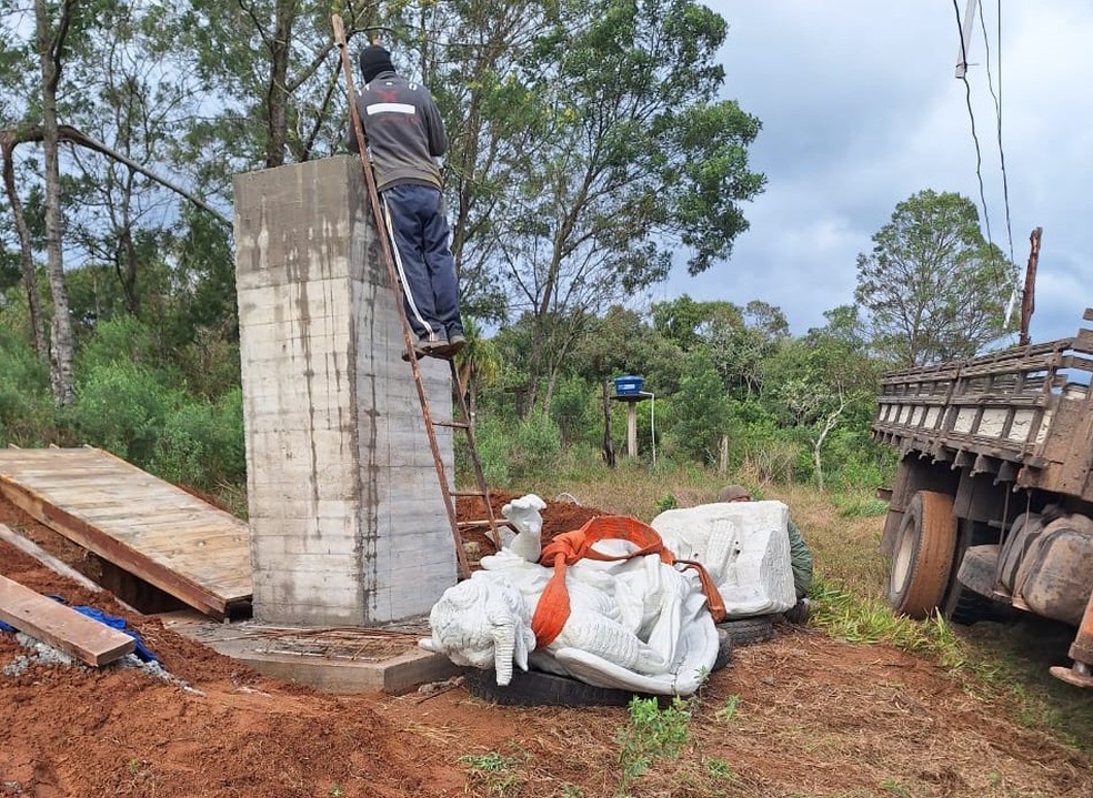 Imagem será instalada em sítio comprado para atividades de ordem religiosa em Gravataí — Foto: Arquivo pessoal