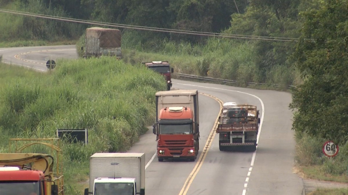 Justiça dá 72 horas para DNIT apresentar plano emergencial para a BR-393, em Barra do Piraí