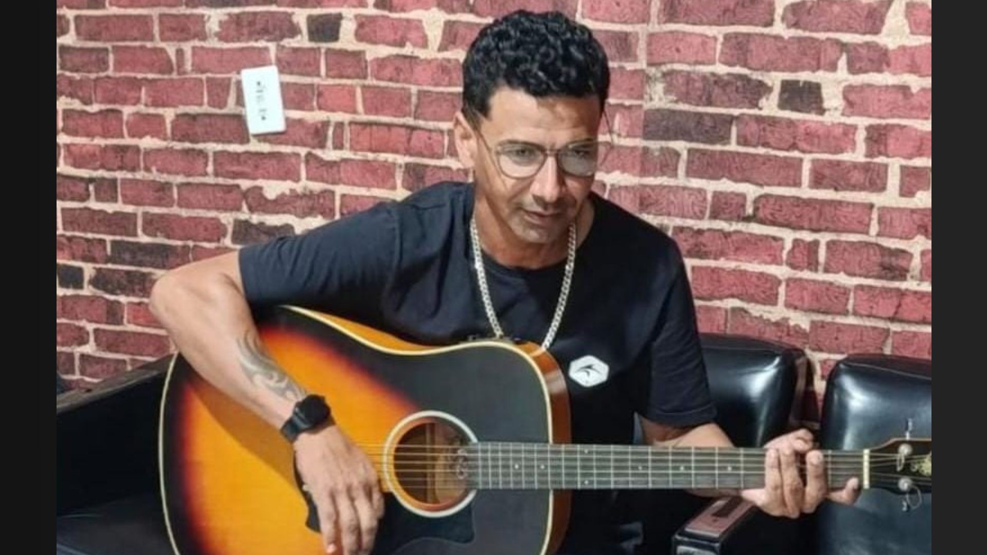 Gari é perseguido e morto a tiros em frente de casa na véspera de Natal na Serra