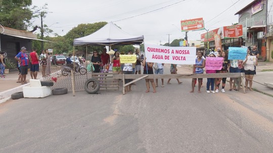 Após 30 dias sem água, moradores fazem protesto e bloqueiam Av. Dom Frederico, em Santarém - Foto: (Cleber Vasconcellos/ TV Tapajós)