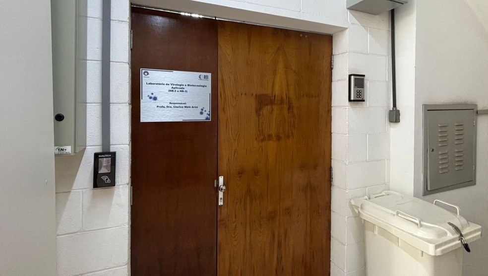Laboratório de Virologia da Unicamp, unidade com nível de biossegurança 3, o mais alto disponível no Brasil, e de onde amostras biológicas foram furtadas e levadas por uma pesquisadora da Faculdade de Engenharia de Alimentos — Foto: Estevão Mamédio/g1