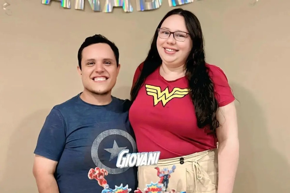 Engenheiros Giovani Vinicius Curvo, de 33 anos, e Priscila Furoni, morreram no acidente — Foto: Divulgação
