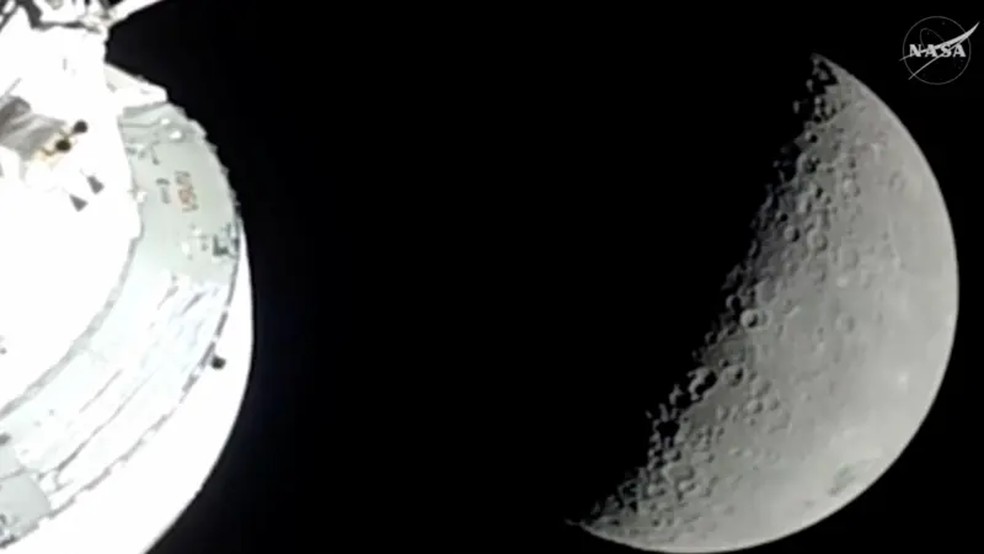 Acredita-se que a face oculta da Lua contenha minerais e terras raras de grande valor econ�mico � Foto: NASA via Reuters