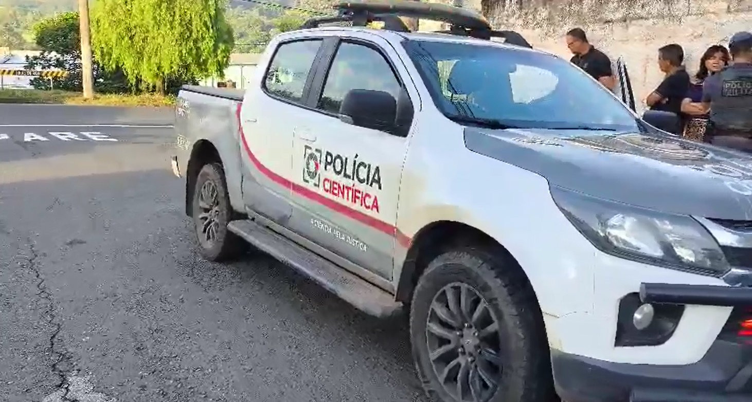 Mulher é assassinada a facadas pelo marido no interior de SP; autor se matou após o crime