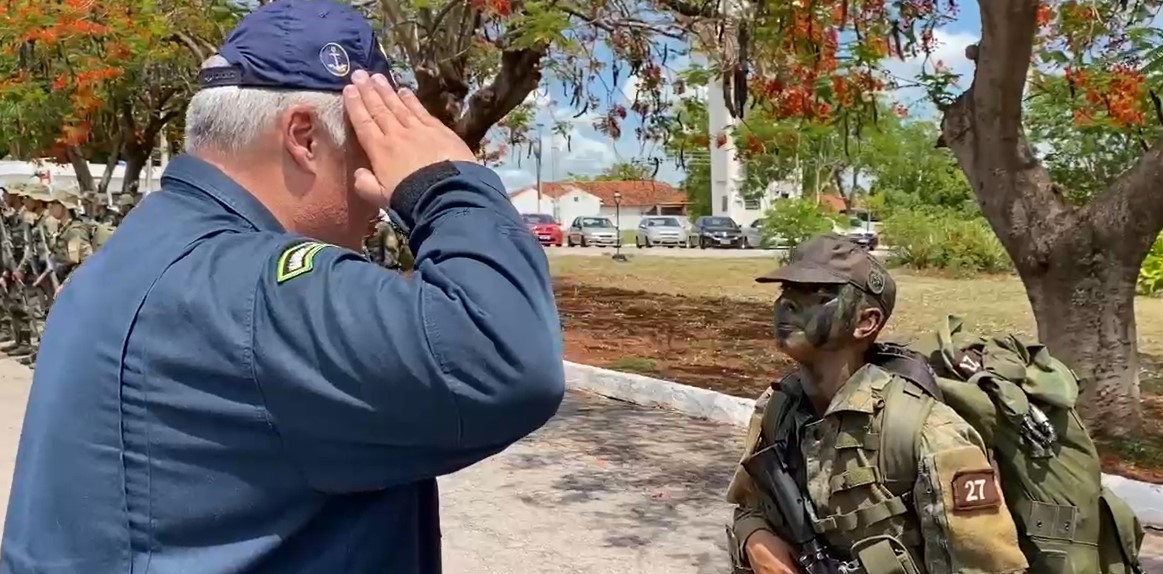 Aos 22 anos, militar entra para a história ao ser a 1ª mulher a concluir curso no Pantanal