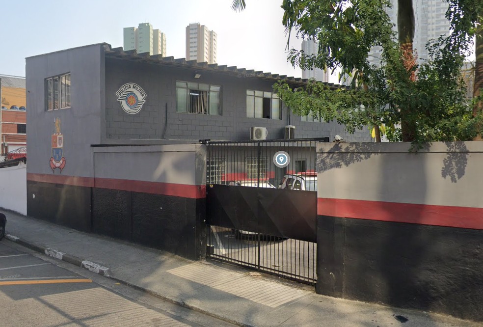 Fachada do 24º Batalhão da PM em Diadema, na Grande SP — Foto: Reprodução/Google Earth